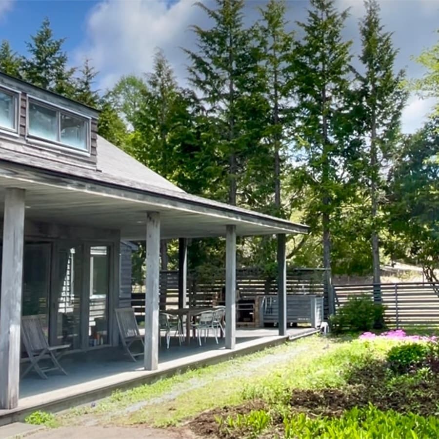 山中湖のコテージGARDENSHEDの四季と庭